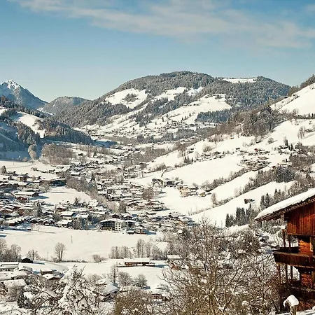 Penthouse In By Lift & Panoramic Views * Niederau