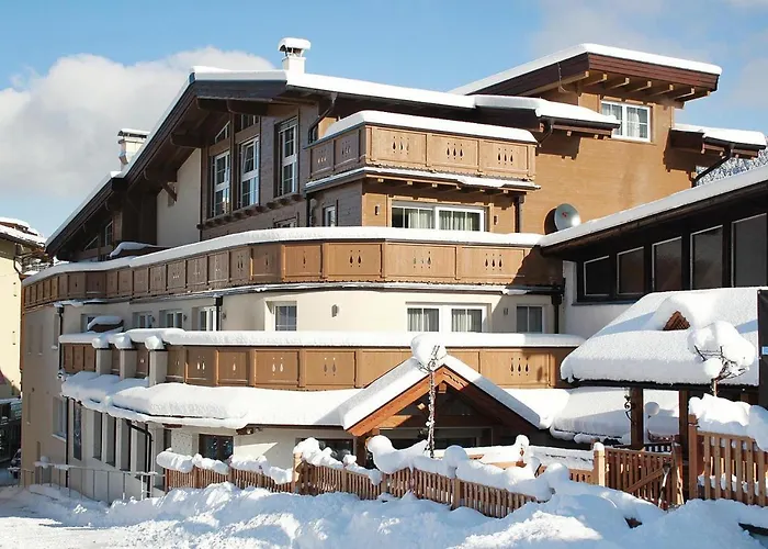 Penthouse In By Lift & Panoramic Views شقة