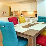 Penthouse In By Lift & Panoramic Views Apartmán Niederau